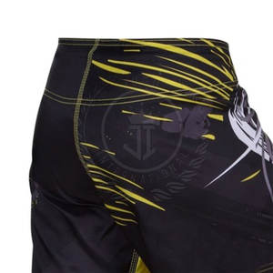 Shorts de MMA de Alta Calidad Hechos en Pakistán, con Contraste de Color, Spandex/Poliéster 280g, Cómodos, Ligeros, de Secado Rápido y Transpirables - Product Image 5