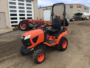 Tracteur agricole compact Kubota BX2680 4 roues motrices, machine agricole - Product Image 5