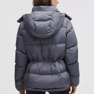 Chaqueta acolchada duradera de alta calidad para mujer, venta al por mayor, cálida, ligera, aislada, acolchada, elegante abrigo de invierno para exteriores - Product Image 2