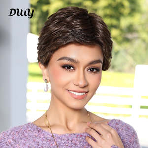 วิกผมสังเคราะห์ Alice-DWY รุ่น Free Part Pixie พร้อมเชือกผูกแบบโปร่งใส สีน้ำตาลเข้ม สำหรับชาวอเมริกันเท่านั้น - Product Image 1