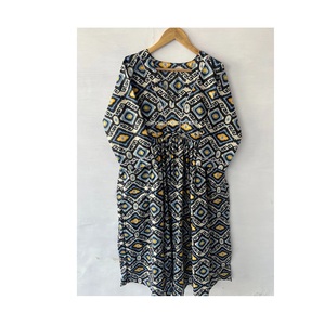 Robes d'été pour femmes, légères, respirantes, en coton, élégantes, confortables, parfaites pour les sorties décontractées, les journées ensoleillées et le port quotidien - Product Image 1