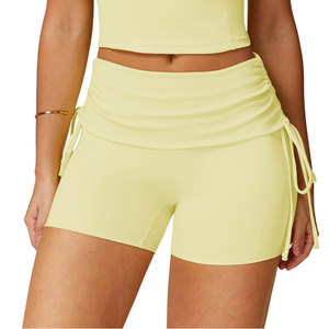 Shorts de sport pour femmes de haute qualité en jaune uni, vêtements de sport personnalisés, fitness, course à pied, yoga, respirant et à séchage rapide - Product Image 1