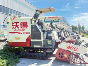 Cost effective used combine harvester machine powered by engine for <b>wheat</b> rice peanut garlic and potato field harvesting - Product Image 4