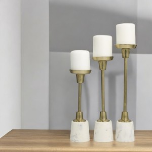 Bougeoirs en aluminium doré de la meilleure qualité avec base en marbre blanc pour les décorations de Noël à la maison et à la réception - Product Image 5