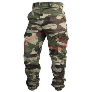 Pantalon de camouflage décontracté avec poches latérales Prix de gros Nouveau pantalon de camouflage imprimé d'extérieur pour hommes - Product Image 1