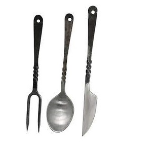 Ensemble de couverts faits à la main en métal forgé à la main par un fabricant indien pour les fêtes - Product Image 1