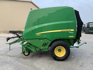 Empacadora Redonda John Deere 960 Usada de 2016 con Motor y Funciones Automáticas para Uso Agrícola en Venta - Product Image 5