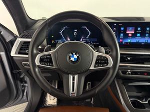 SUV de luxe 2023 B - X7 M60i AWD, en excellent état et à prix abordable - Product Image 2