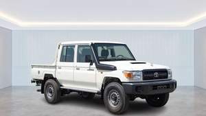 TOYOTA LAND CRUISER 79 DOUBLE CABINE PICKUP V8 4.5L MT 2023 - Product Image 5