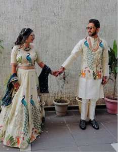 Veste en soie sophistiquée pour hommes pour les mariages et les événements festifs Tenue traditionnelle élégante pour les cérémonies - Product Image 5