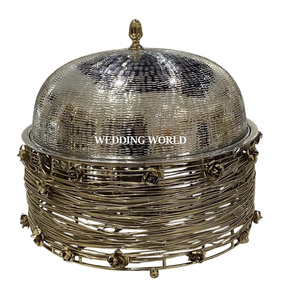 Marmite en métal à double paroi Casserole design finie blanc et or Vaisselle de haute qualité Réchauffeur d'aliments en métal - Product Image 5