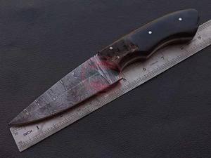 Cuchillo de caza de supervivencia al aire libre hecho a mano, cuchillos de acero de Damasco de alto carbono personalizados - Product Image 5