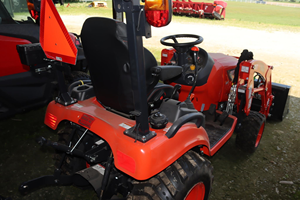 รถแทรกเตอร์ขนาดเล็ก KIOTI CX2510 CS2520 ขับเคลื่อน 4 ล้อ รุ่นใหม่และมือสอง ขายดี – รถแทรกเตอร์สำหรับฟาร์มขนาดเล็ก - Product Image 3