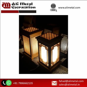 Linterna de decoración con marco de madera con asas de Metal, linterna moderna, accesorios de iluminación para el hogar, uso en interiores - Product Image 4