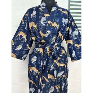 Kantha Pur 100% Cotton Reversible Long Kimono Pastel Green Monkey Animal Print Leisure Veste with Mandarin Collar for Women - Product Image 2