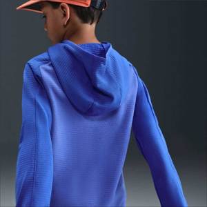 Suéter ecológico unisex con cremallera 1/4 sostenible y elegante con logotipo personalizado de tela reciclada, proveedor de fábrica de ropa deportiva OEM. - Product Image 3