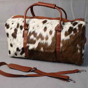 Servicio OEM, diseño de fabricante, bolsos de lona de cuero de vaca, calidad superior, precio asequible, bolsos de lona de cuero de vaca - Product Image 4