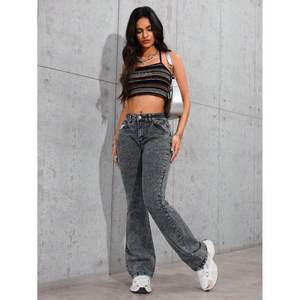 Vaqueros de mezclilla acampanados de cintura alta para mujer, estilo moderno y elegante, color gris, estilo bell bottom, tela elástica sostenible, moda casual, tallas 26 a 40 - Product Image 1