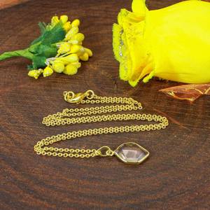 Collar Gargantilla Missoma Santiago Champagne Hydro de Latón Fino de 10x14 mm - Product Image 2