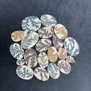 Psilomelan Natural de Grado AAA, Corte Cabujón, 100% de la Mejor Calidad, Verde, para la Fabricación de Joyas, Formas Mixtas, Certificado por Terceros - Product Image 1