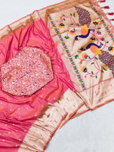 Saree en soie Patola douce avec riche Pallu et bordure florale Meenakari Design floral traditionnel Tissage Meenakari - Product Image 4