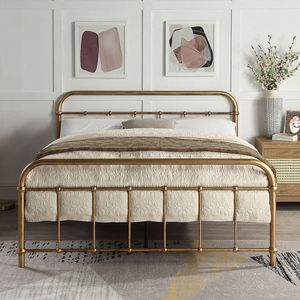 Cadre de lit en laiton robuste avec éléments décoratifs pour un aménagement de meubles de chambre à coucher haut de gamme - Product Image 2