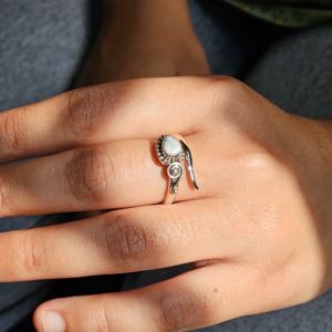 Larimar Silver Snake Anillo ajustable Joyería de plata ligera Bodas Fiestas Experto Ajuste Tecnología Venta al por mayor disponible - Product Image 1