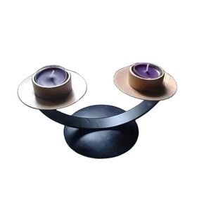 Bougeoir en métal le plus vendu bougeoir de forme et de taille personnalisées bougeoir décoratif au design fabuleux - Product Image 1