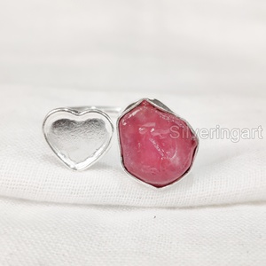 Anillo de Plata de Ley 925 con Piedra Natural de Rubí en Bruto, Anillo de Corazón con Gema de Rubí Natural, Joyería para Mujer, Piedra de Nacimiento de Julio - Product Image 1