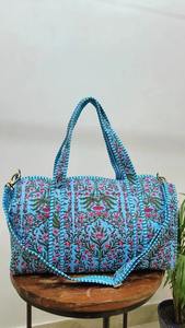 Sacs de voyage en coton matelassé à fleurs bleues indiennes Fermeture à glissière Grande capacité Durable Luxe Sport Week-end Voyage Femme - Product Image 2