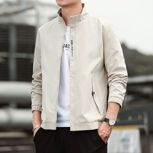 แจ็คเก็ตบอมเบอร์โพลีเอสเตอร์100% กันน้ำเข้ารูปลำลองสีพื้นสำหรับ2025 - Product Image 6