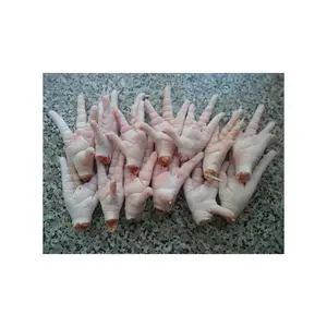 Patas y patas de pollo procesadas limpias