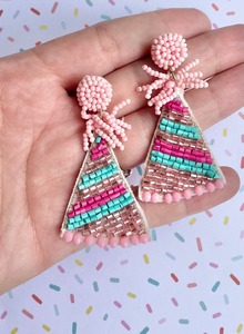 Pendientes de Bisutería con Cuentas Bordadas de la India, Pendientes Hechos a Mano para Mujeres y Niñas, Multicolores de Glowin Fashion - Product Image 6