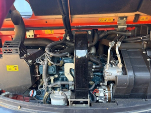 รถขุด Kubota KX080-4 ขนาด 8 ตัน 63 แรงม้า เครื่องยนต์ดีเซล ระบบไฮดรอลิก แบบตีนตะขาบ พร้อมห้องโดยสาร สำหรับขาย - Product Image 4