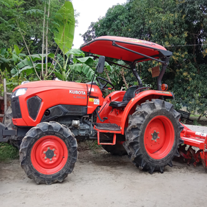 Venta al por Mayor de Tractor Agrícola 4x4 de 70HP con Caja de Cambios, Motor y Rodamientos - Entrega Rápida, Garantía de 3 Años - Product Image 5