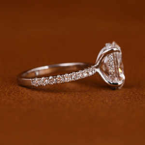 14KT Or Blanc 3.0 CT Bague de Fiançailles Coupe Ovale Nouveau Style Classique Hidden Halo Setting IGI Certificate Lab Grown Diamond - Product Image 5