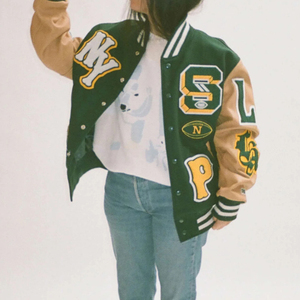 Personalizable Vintage Chenille bordado Pacthes Varsity chaqueta 100% lana con mangas de cuero genuino Letterman Varisty chaquetas - Product Image 4