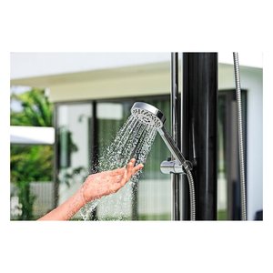 Douche solaire de jardin extérieure Solar Flow avec réservoir de 20 L (62x62x218cm) Noir et Chrome 58695 6 SOLAR FLOW Noir et Chrome 6 - Product Image 5