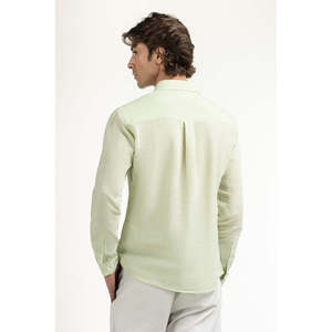 Chemises décontractées pour hommes 100% coton, fermeture à double boutonnage, tissu popeline satiné respirant, coupe classique, modèle ODM MN-CS-SS25-211 - Product Image 2