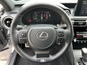 Lexus IS 350 F SPORT d'occasion propre 2022 - Product Image 3