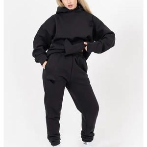 Custom Street Apparel Casual Athletic Zipper Jacket + Jogger Pants Chándales para Mujeres - Product Image 3