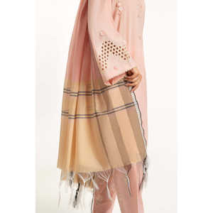 Chal de punto teñido con hilo de color melocotón para mujer, elegante accesorio tipo dupatta - Product Image 3