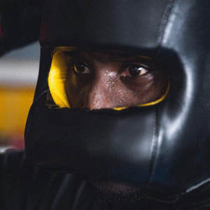 Protège-tête de boxe jaune en cuir de haute qualité personnalisable pour les arts martiaux et le fitness - Product Image 2