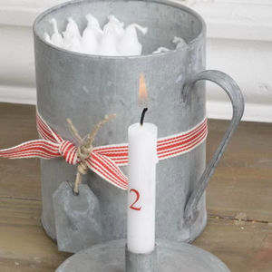 Portavelas Decorativos de Metal Galvanizado con Forma de Corazón - Product Image 1