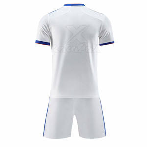 Uniforme de fútbol personalizado de alta calidad, uniforme de fútbol transpirable de secado rápido, uniforme de fútbol en Stock - Product Image 4