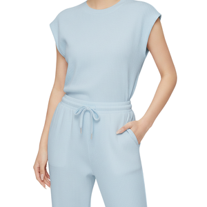 Conjunto de Dos Piezas para Mujer al por Mayor: Top sin Mangas de Punto Acanalado a Rayas y Pantalones Ajustados con Cordón, Marca Privada, 100% Algodón - Product Image 1