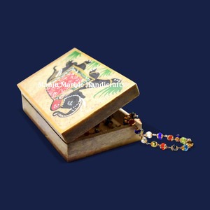 Boîte en pierre ollaire naturelle de conception nouvelle, aspect traditionnel, de forme rectangulaire, travail artisanal haut de gamme, courbée, pour bijoux et cadeaux. - Product Image 4