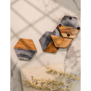 Sous-verres en forme d'hexagone de noix en bois à la mode pour le dessus de table Meilleure conception de qualité en vrac stocké disponible d'Inde à des prix bas - Product Image 1