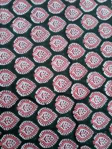 Tissu en coton imprimé bloc à la main beau tissu en coton imprimé floral indien fait à la main robe faisant du tissu - Product Image 4