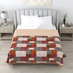 Edredón de tamaño Queen de algodón tradicional más vendido con diseño de impresión abstracta moderna al por mayor indio - Product Image 3